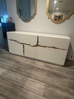 Modern cabinet