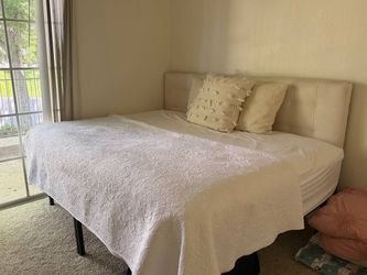 Queen bed with mattress