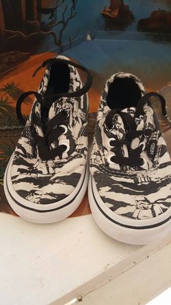 Size 5.5 baby Star Wars Vans