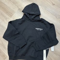 FW24 “Black” Essentials Hoodies ☑️ (M)