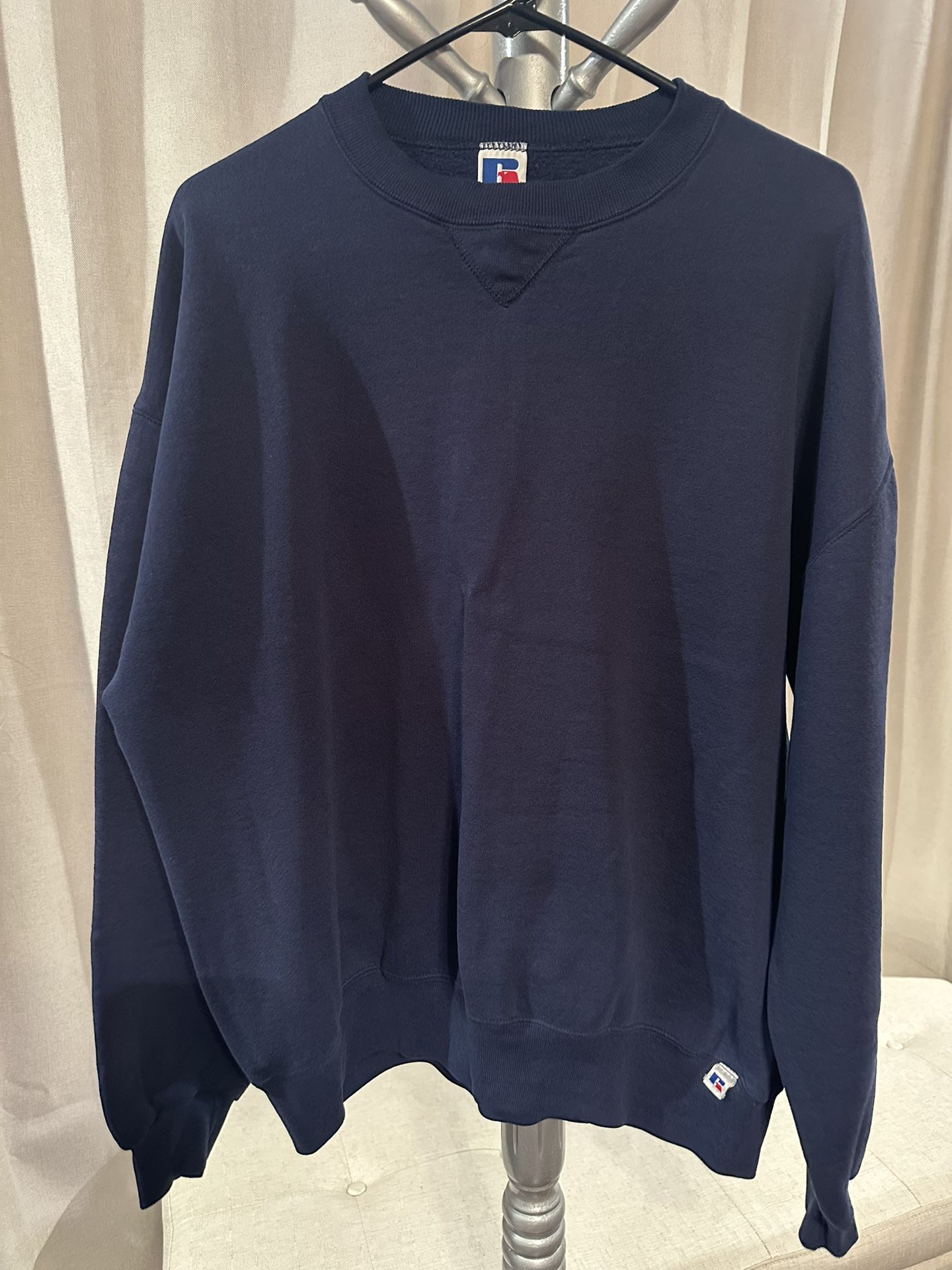 Men’s Russell Brand Navy Sweatshirt XL
