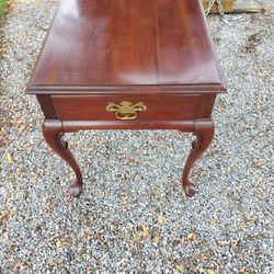 Gordon's Red Mahogany End Table