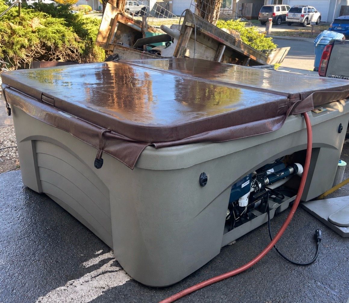 Cpap David Dream spa Entice hot tub plug and play for Sale in Santa Rosa, CA - OfferUp