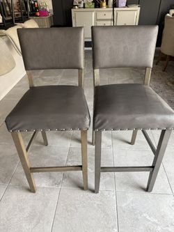 2 Bar Stools