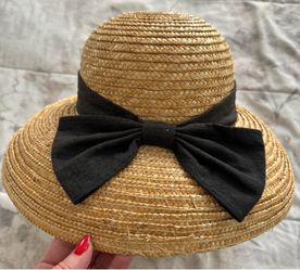 I Shalom Co 100% straw sun hat with black bow