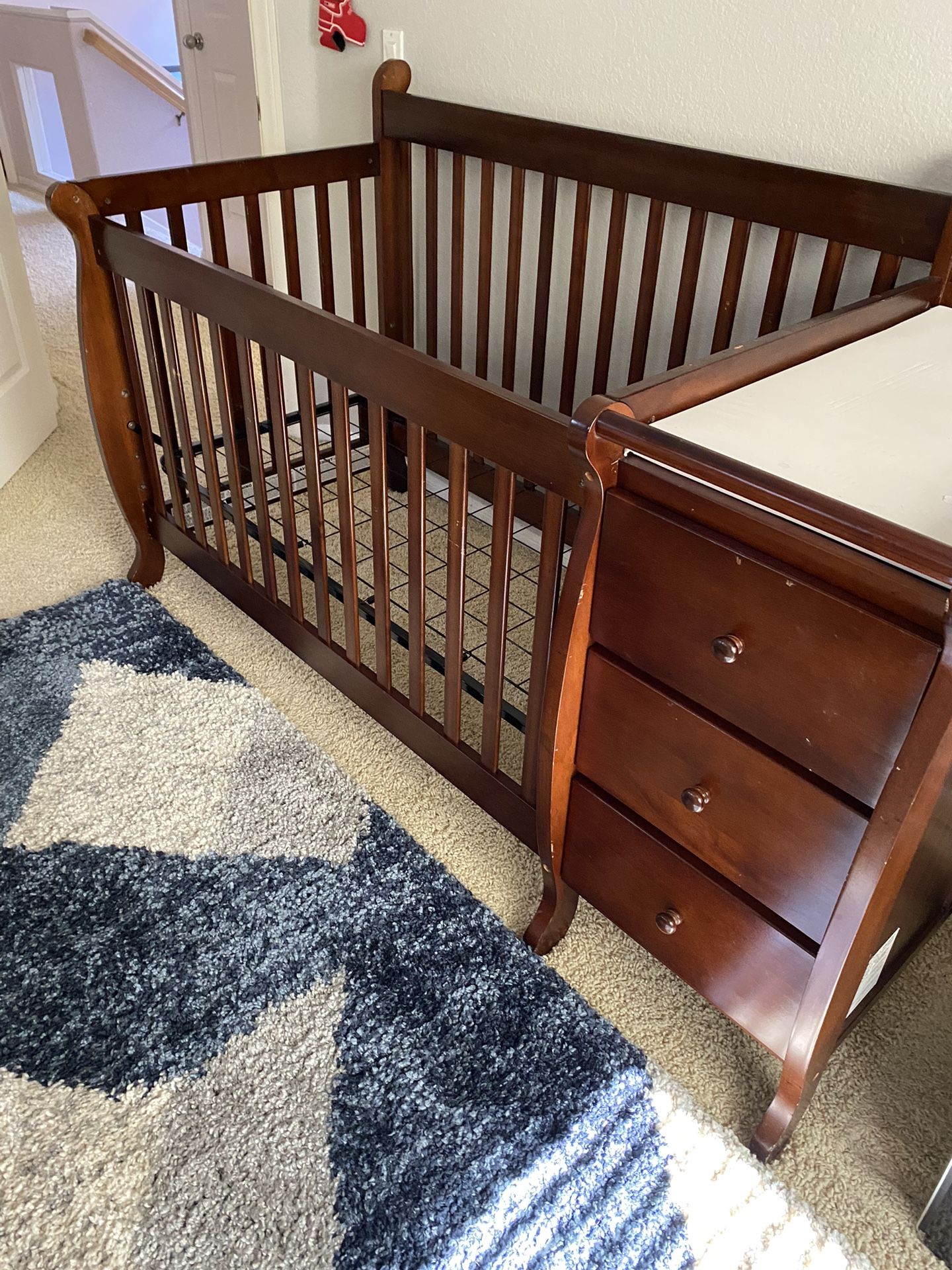 4 In 1 Crib And Changing table for Sale in San Diego, CA OfferUp