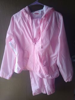 New very cute outfit kids size L