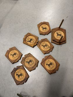 Vintage 8 Piece The Black Horse Tavern Inn 1794 Wood And Cork Coaster Set With Holder- Cork Center = 2 3/8" Across