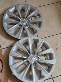 Toyota camry 2015 5 lug hub caps