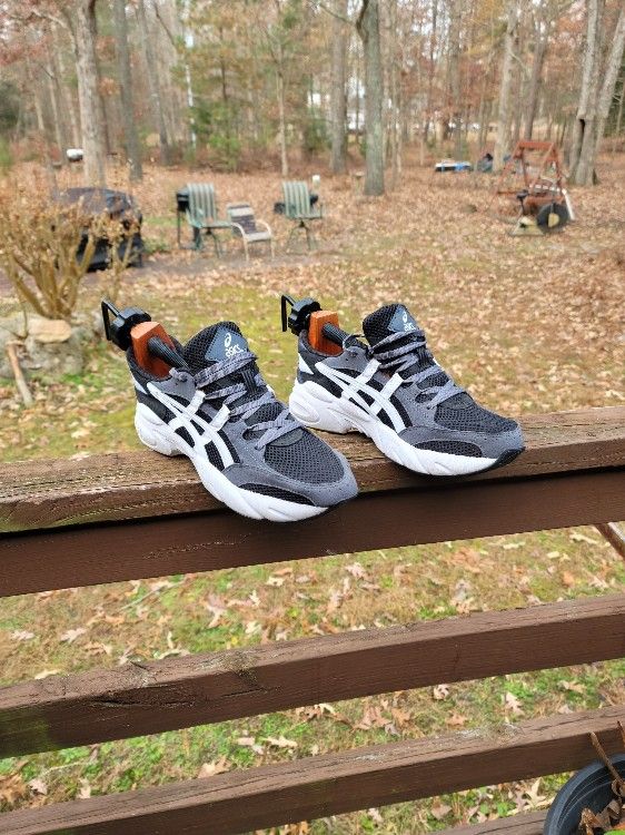 Men *** Asics*** 11.5