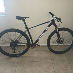 Specialized Rock hopper Like New Many Upgrades 