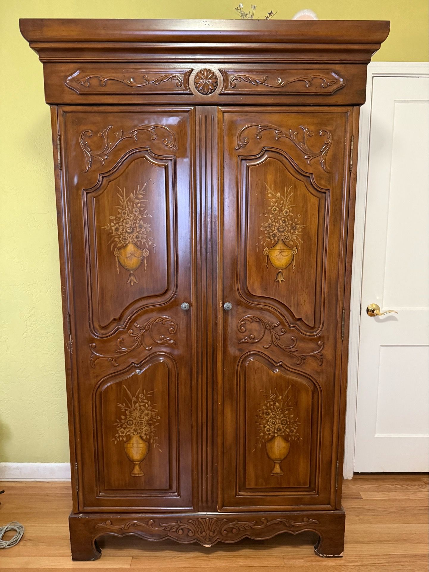 Armoire