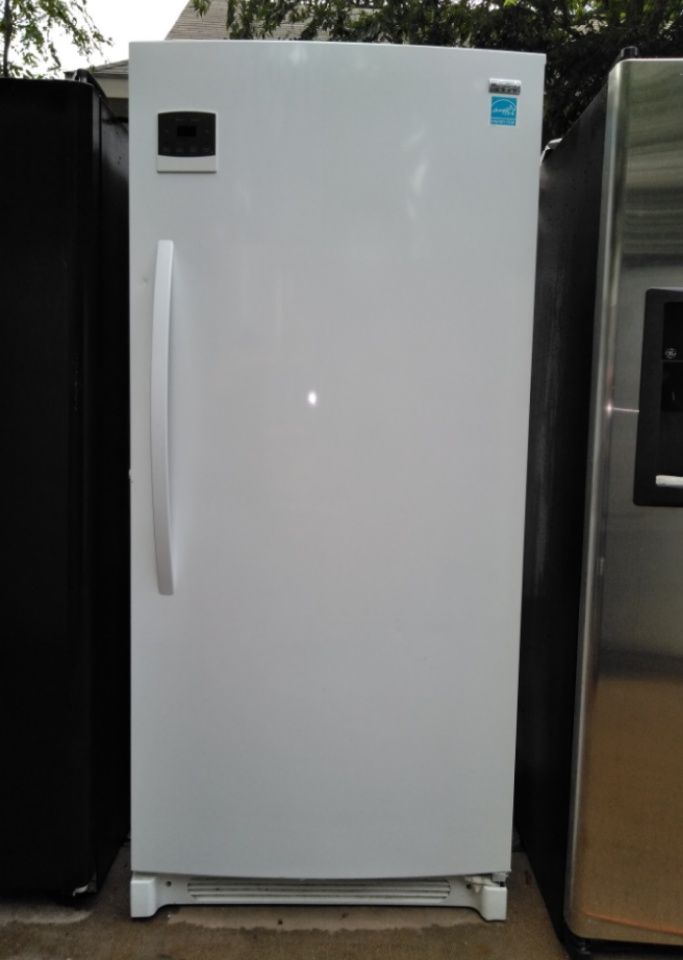 KENMORE ELITE UPRIGHT FREEZER WHITE