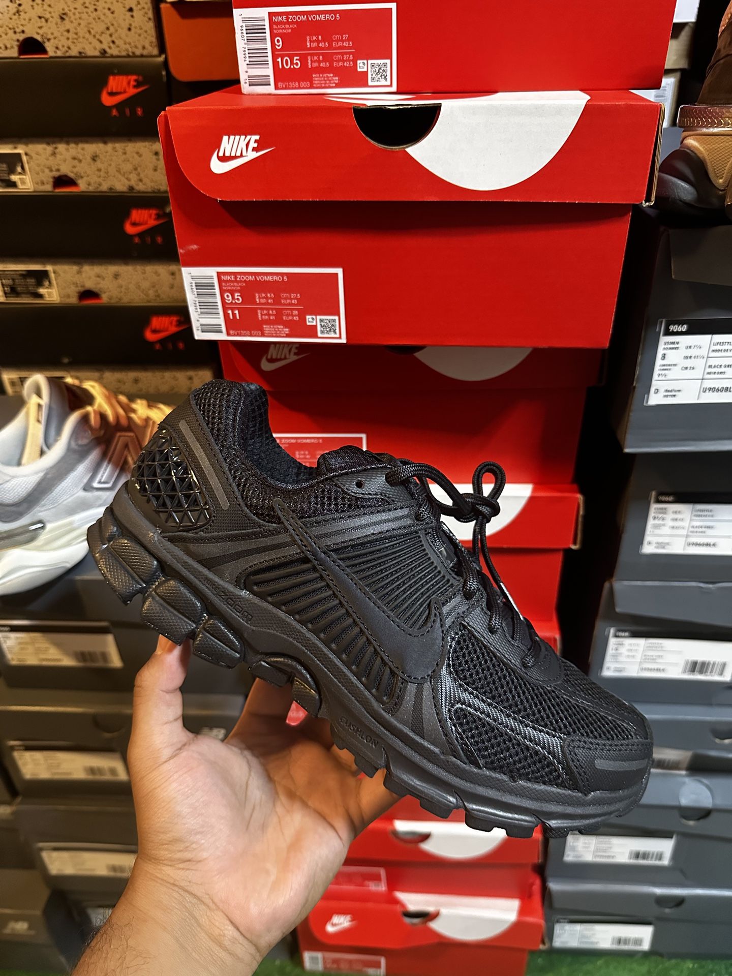 Nike Vomero Black