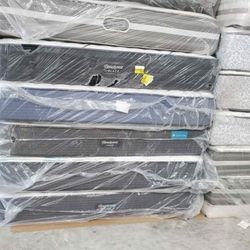 Queen Size New Bed Can Deliver 