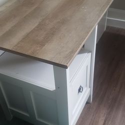 Corner Desk, Wood
