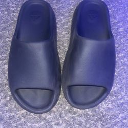Yeezy Slides Onyx “USED”