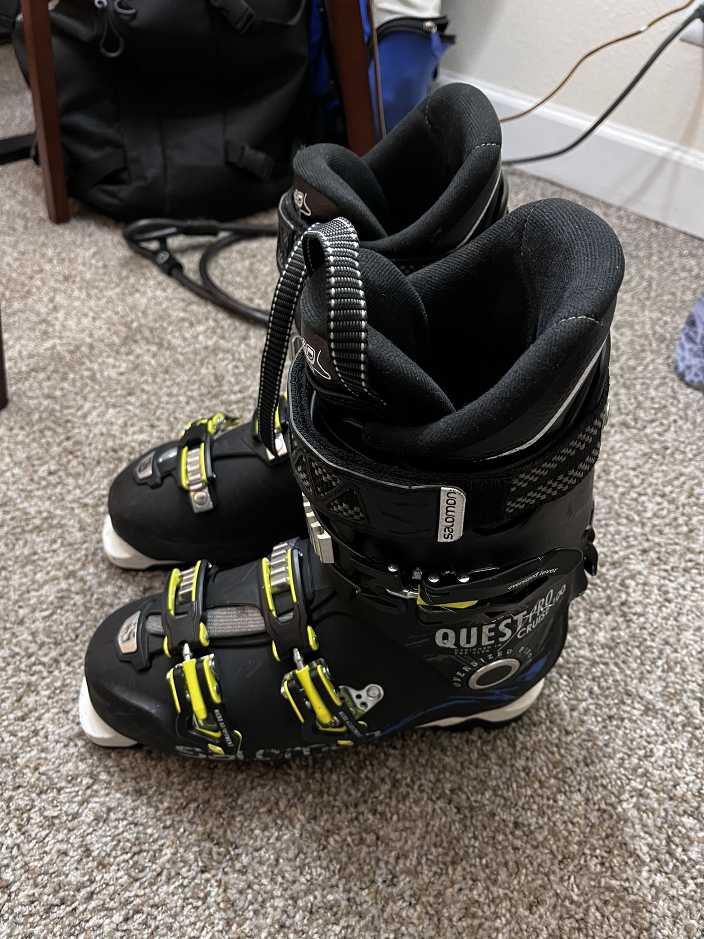 Salomon QUEST Ski Boots