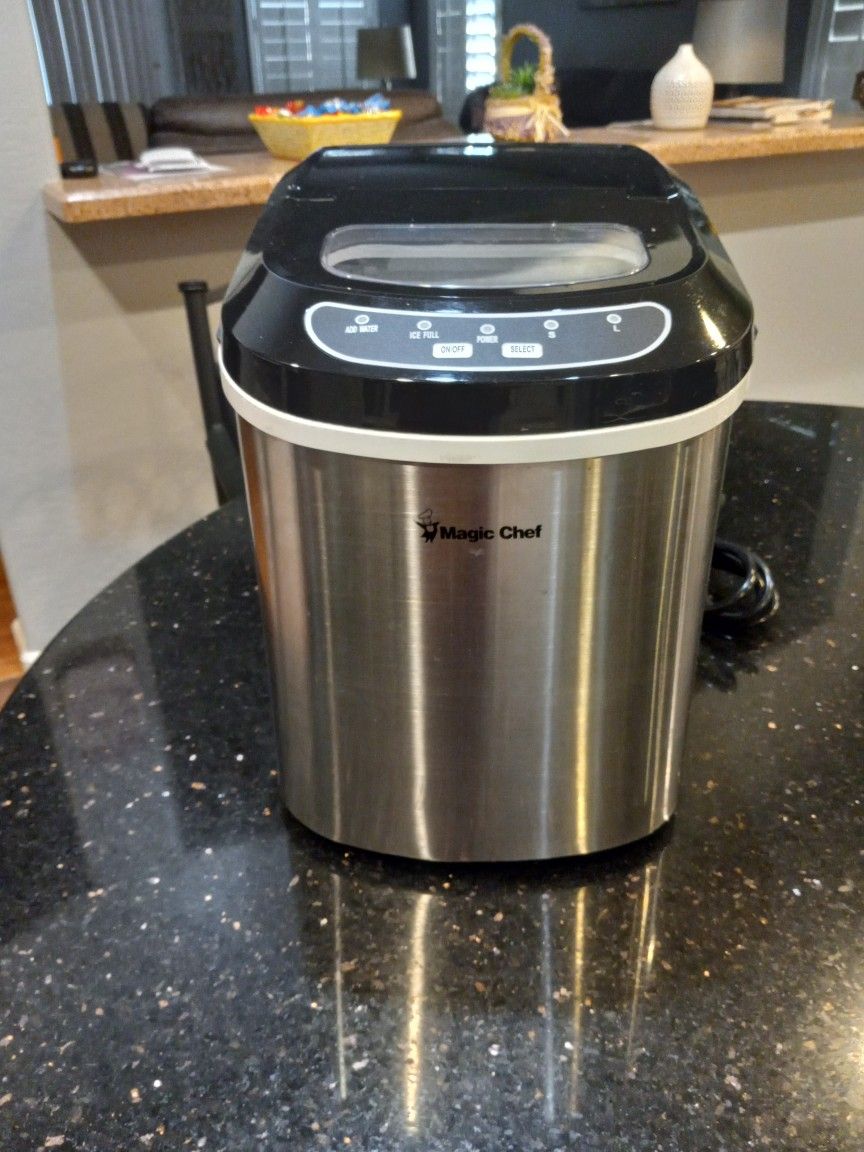 Magic Chef Ice Maker for Sale in Tolleson, AZ OfferUp