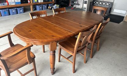 Pottery Barn Table & Chairs
