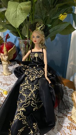 Barbie venetia muse doll