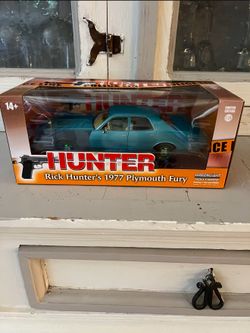 Greenlight Greenie CHASE! Rick Hunter's 1977 Plymouth Fury 1/24 scale Mopar Dodge 