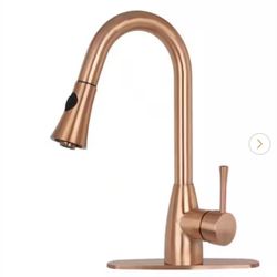 Single-Handle Pull-Down Sprayer Kitchen Faucet in Copper