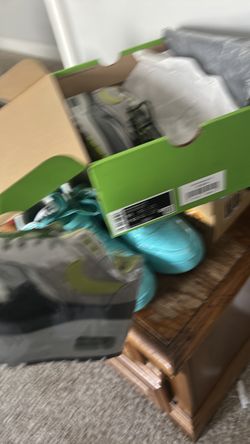 Huff green air max collab
