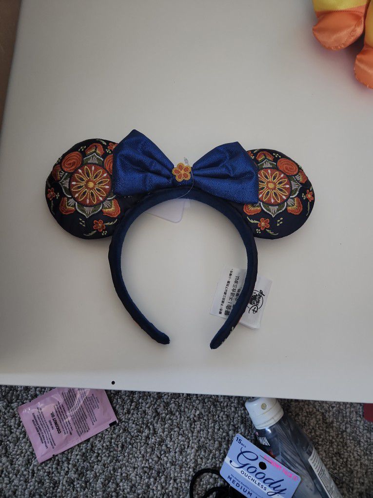 Mickey/minnie Ears