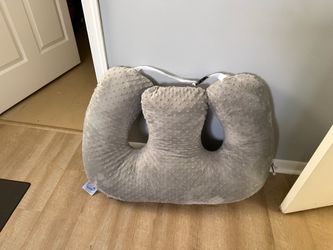 TwinZ Nursing Pillow