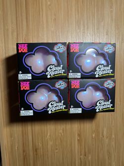 NeeDoh Cloud Pleaser Squish Toy – Lot of 4