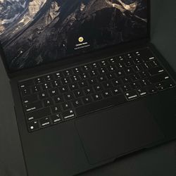MacBook Air M3 16gb/256gb