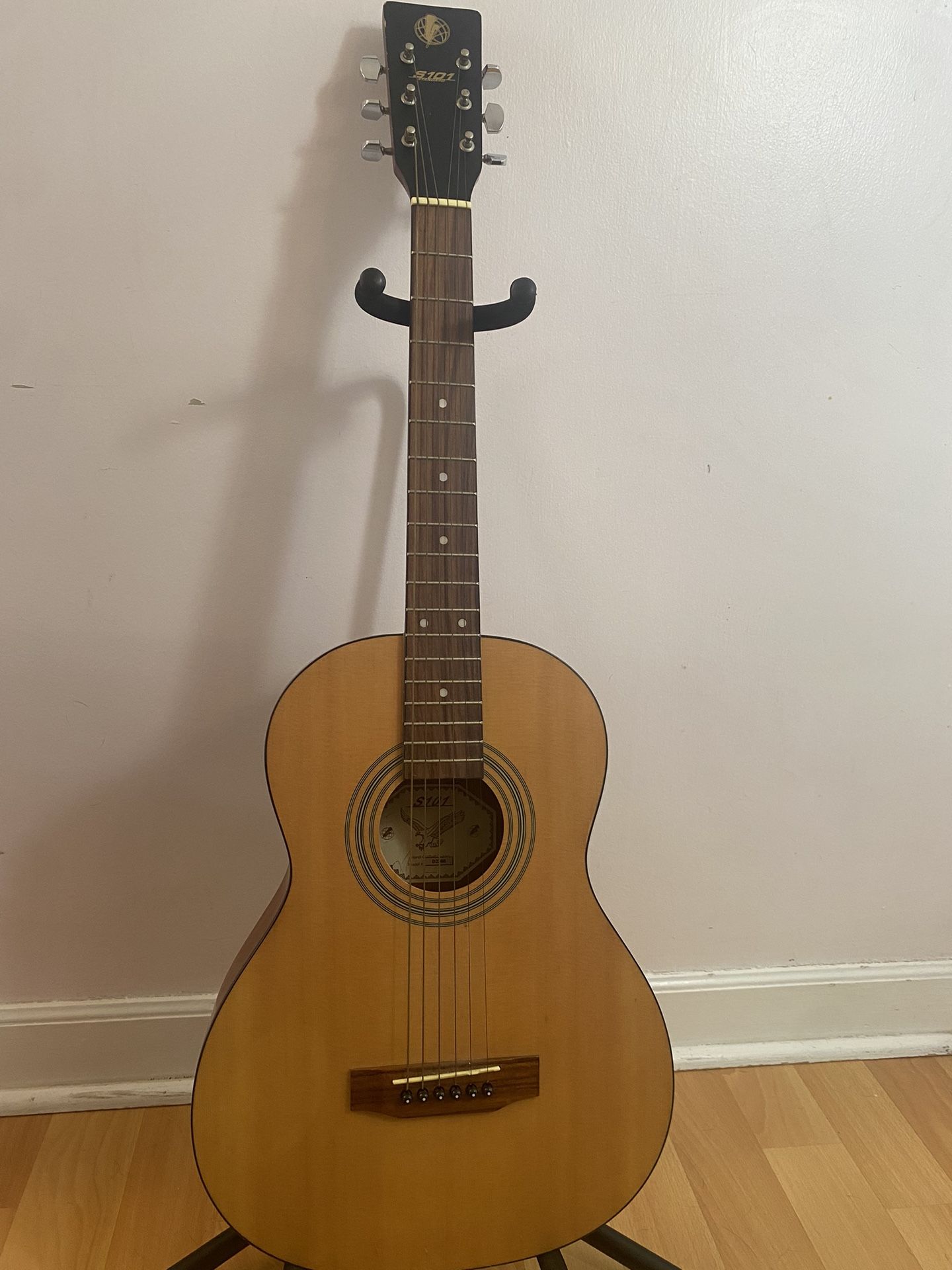 S101 D2360 Acoustic Guitar