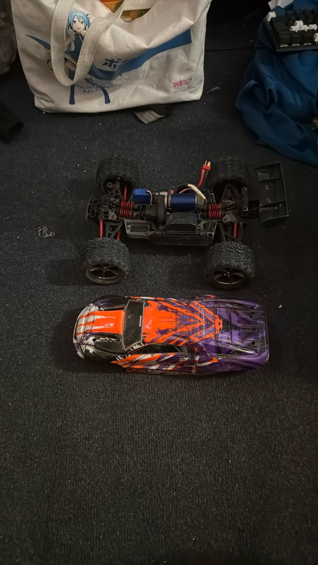 Traxxas 1/16 E revo VXL 