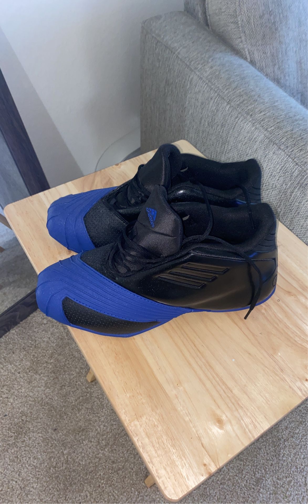 Adidas “Tracy McGrady” Magic