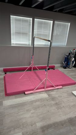 Pink Gymnastics Kip Bar with Mat Set