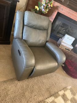 Electric recliner
