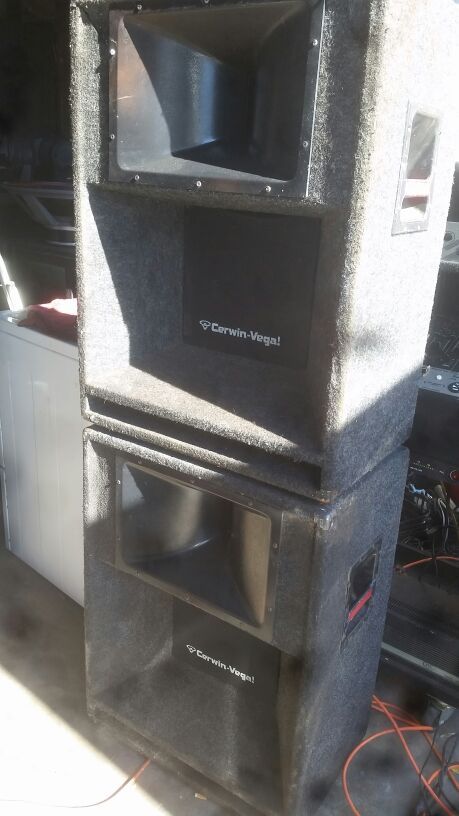 Cerwin vega v-30D