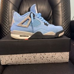 Jordan 4 University Blue 