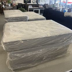 Furniture Mattress Bed Frame Bunk Bed Twin Full Queen King 