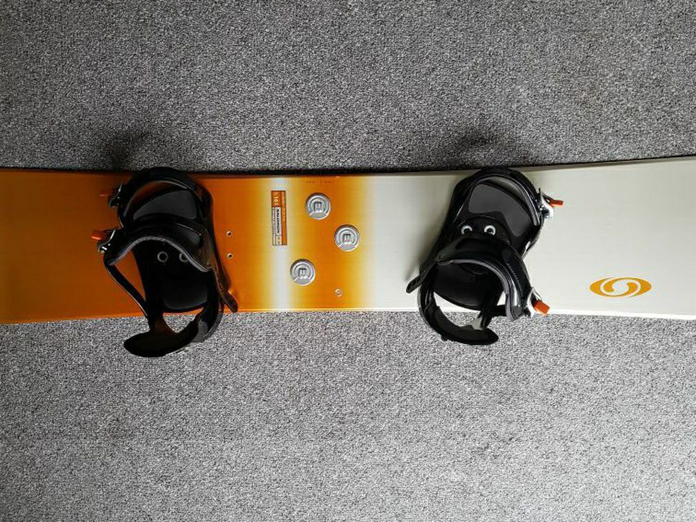 granske Dam desinfektionsmiddel Salomon Unibody 500 Pro - fs161 snow Board with Bindings...and a DaKine  snow board bag w/ handles AND hide'able backpack straps. for Sale in San  Jose, CA - OfferUp
