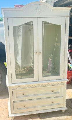 Shabby Chic White Cabinet