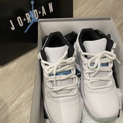 Jordan 11 Retro Low Legend Blue 