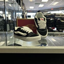 Vans Knu Skool Black & White Mens & Women’s 