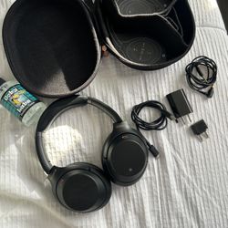 Sony WH1000XM3 Bluetooth Headphones - Black