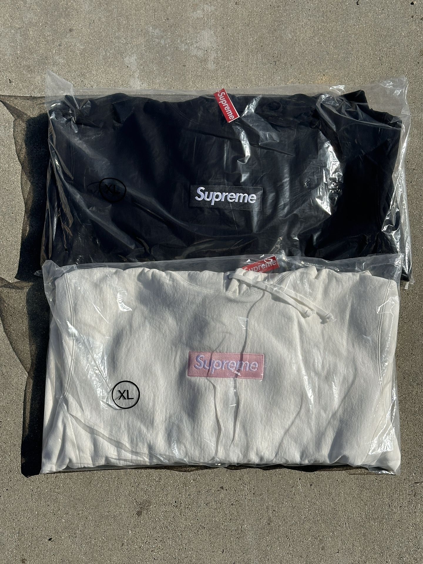 Supreme Box Logo Hoodies FW25 White & Black XL