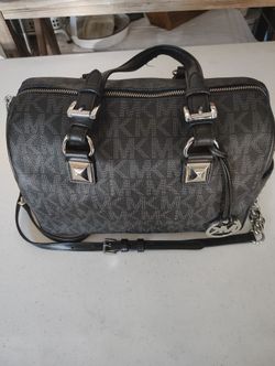  Black Michael Kors Hand Bag