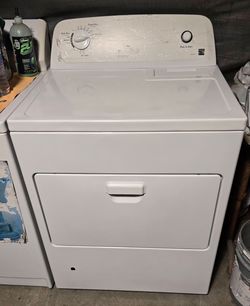 Secadora De Gas Kenmore Heavy Duty Con Garantía Lusiendo Y Trabajando Exelente $250