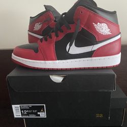 Jordan 1 Mid Size 12.5