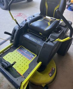 Zero turn mower